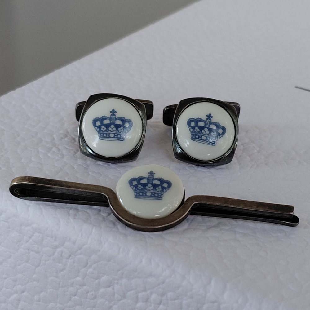 RARE Victorian Crown Motif Blue and White Cufflinks and Tie Bar Set